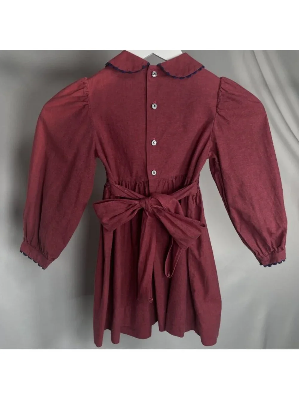 Vintage features polly